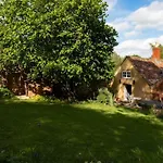Loft Apartment Nr Bath & Bristol With Hot Tub