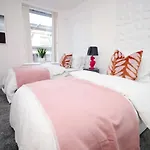 408 Marsh House By Mia Living Stylish City Centre 2 Bedroom Apartment With Free Parking