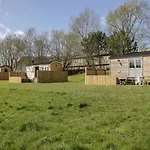 Honeysuckle Hut, Myrtle Farm