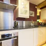 28A St Matthews Rd