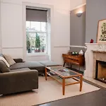 Grand & Graceful One Bed Flat In Clifton Village
