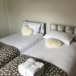 2Bed Bungalow House, Speedwell, Bristol, Uk, Sleeps Up To 6 Guests