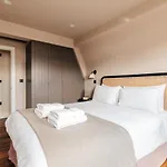Redland Suites - Apartment 7