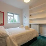 3 Bedroom Home And Garden In North Bristol