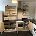 2 Bedroom Flat In Kingswood