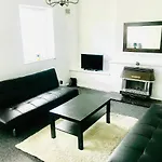 Spacious 4 Bedroom House Bristol City