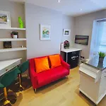 Bristol City Stays - Harbourside Apartments
