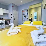 Bristol City Stays - Harbourside Apartments