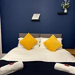 Cosy Meridian Place By Prescott Apartments