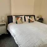 Large Double Room Bs11