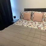 Lovely Room In Bristol 5