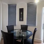 Lovely 1 Bedroom Apartment