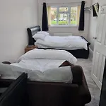 Large Kingsize Ensuite In Kingswood, Bristol, Bs15