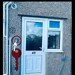 Single Room, Shared House