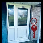 Single Room, Shared House