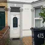 Lovely Room In Bristol 5