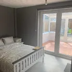 Cosy Room In Bristol