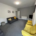 Apartment @ 369