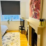 Charming & Serene Bs1 Bristol Studio Flat