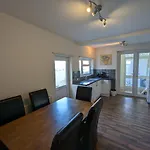5 Bed Terraced Family Home Bristol + Parking