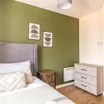 Baldwin Penthouse By Prescott Apartments