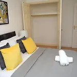 Charming 3 Bed House In Bristol
