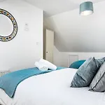 Fortified 4 Bedroom Holly Lodge
