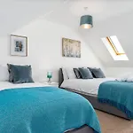 Fortified 4 Bedroom Holly Lodge