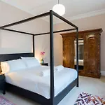 Mortimer Road Apartments