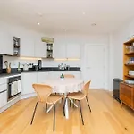 Cosy 2 Bed Flat In Central Bristol On River Avon