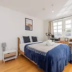 Cosy 2 Bed Flat In Central Bristol On River Avon