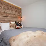 Higgihaus Apartment 3 Clare Street Aparthotel Central Location