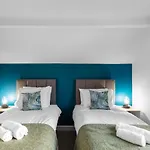 Well Coach House By Cliftonvalley Apartments