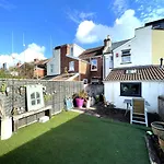 Cosy Period Bristol Property With Spacious Garden