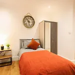 City Centre, Spacious, Ensuite, Smart Tv, Sofa Bed