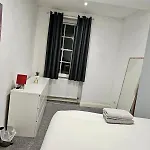 Spacious Room With Private Living Room