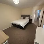 One Bedroom Flat And Spare Bed