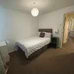 One Bedroom Flat And Spare Bed