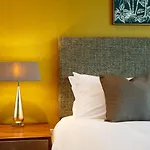 The Boat House Apartment By Cliftonvalley Apartments
