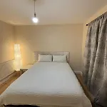 Shared House In Chakeshill Drive
