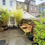 Contemporary Eco-Home Near Bristol Harbourside