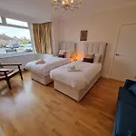 Rossendale By Cliftonvalley Apartments