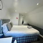 Lovely City Centre Room