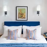 The Rodney Hotel