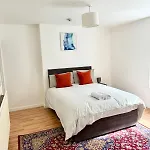 Spacious Room Near Bristol City Centre