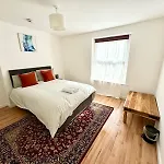 Spacious Room Near Bristol City Centre