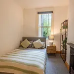 Spacious, 3 Bed House, Wi-Fi, Long Term Discounts