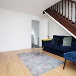 2Bedroom Home- Free Parking, Wi-Fi & Patio- Available For Long Or Short Term