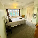 Spacious Double Room Near Southmead