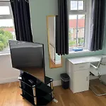 Stay Near Southmead Hospital And Airbus